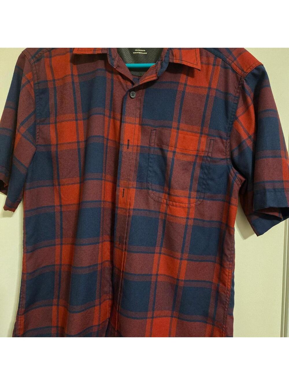 Pacific Mountain Men's Red and Navy shirt